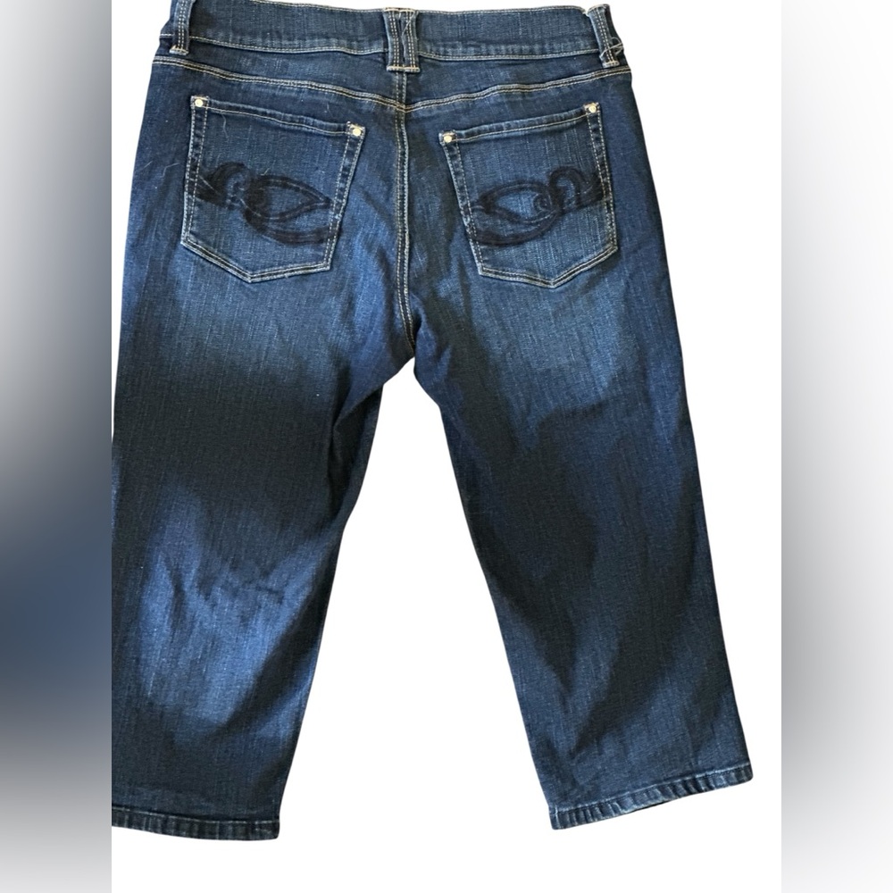 White House Black Market Pedal Pushers Size 6 NWOT | Dark Blue Denim Crop Jeans - Picture 2 of 4